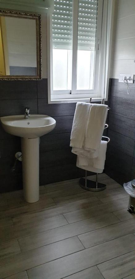 Hotel O Camino О Барко де Валдеорас Екстериор снимка